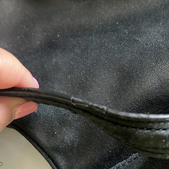 Micheal Kors Black Hobo Handbag - Picture 12 of 16